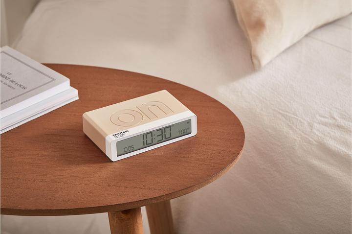 Produktbild Lexon Digitalwecker Flip Classic Pantone Sand Dollar