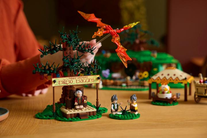 Produktbild LEGO Der Herr der Ringe: Das Auenland (10354, LEGO Icons, LEGO Seltene Sets)