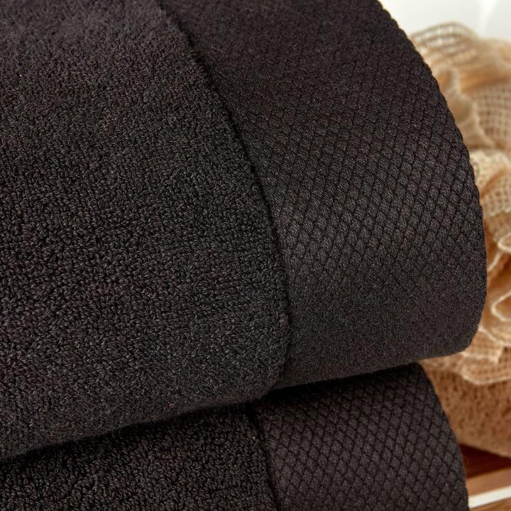 Actual product image Christy Luxe series - highly absorbent, fluffy and densely woven with 730g/sqm (33 x 33 cm)