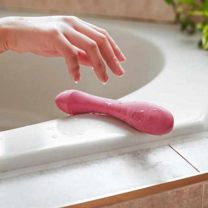 Actual product image Dame Products Arc G-Spot Vibrator Plum