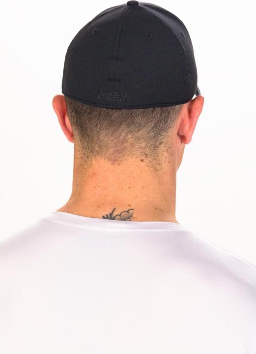 Actual product image Under Armour Blitzing Cap (S, M)
