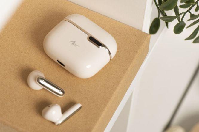 Actual product image Art BT With HQ Microphone TWS USB-C white (No noise cancelling, Wireless)