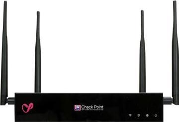 Immagine prodotto Check Point Base WiFi Appliance Europe con pacchetto di abbonamento SNBT e supporto Direct Premium