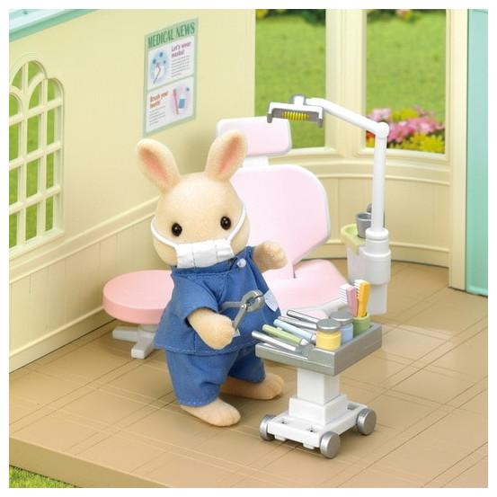 Actual product image Sylvanian Families Country Dentist Set