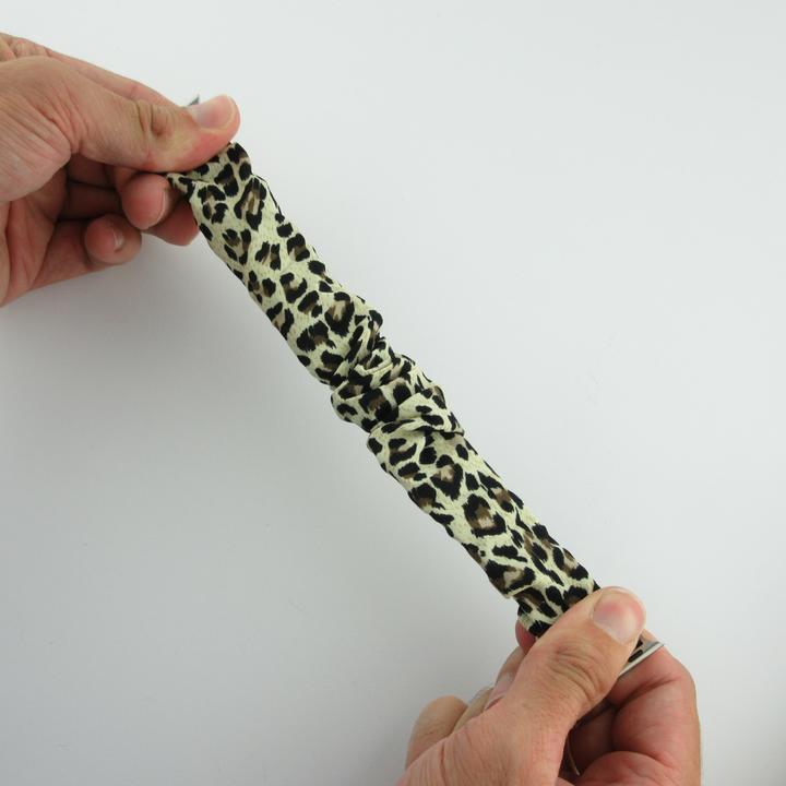 Produktbild PhoneLook Ersatz Armband Scrunchie leopard 38mm / 40mm / 41mm (38 mm, 40 mm, 41 mm, Stoff)