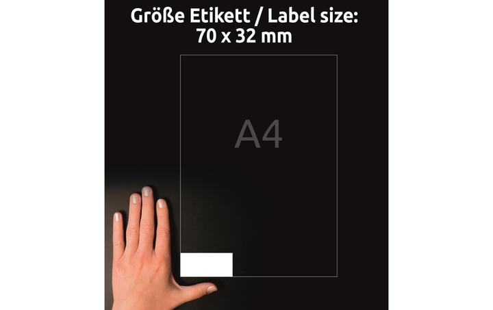 Actual product image Avery Universal labels