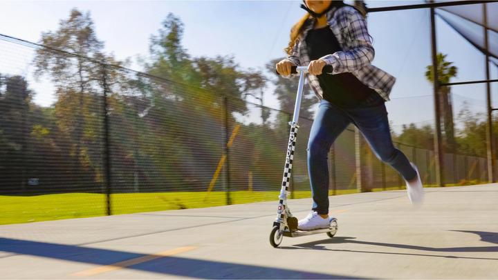 Produktbild Razor Scooter A Checked Out Black/White