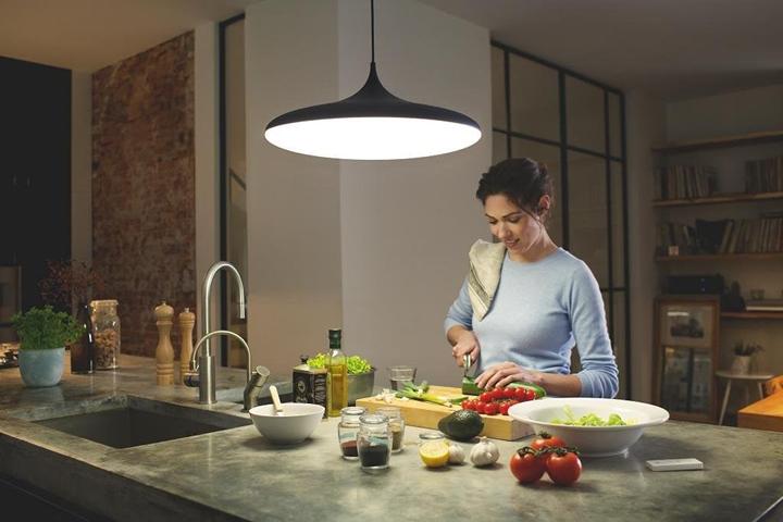 Actual product image Philips Hue Cher Base (3000 lm)