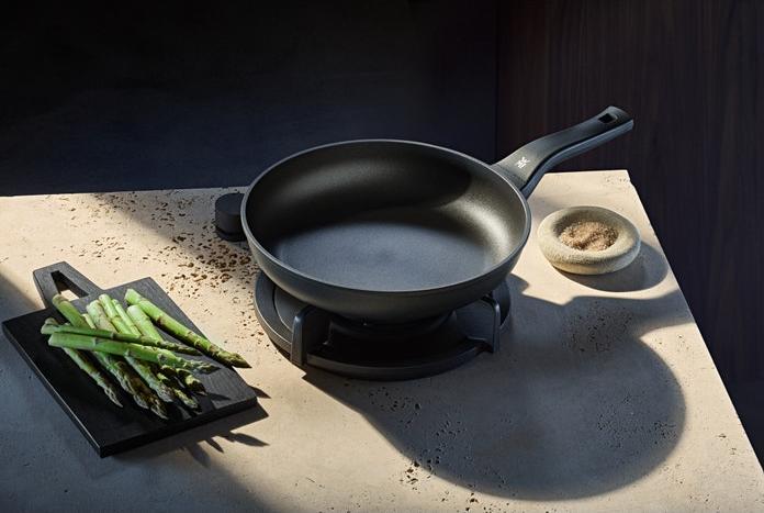 Actual product image WMF Handle pan PermaDur Excell (20 cm, Frying pan, Cast aluminium)