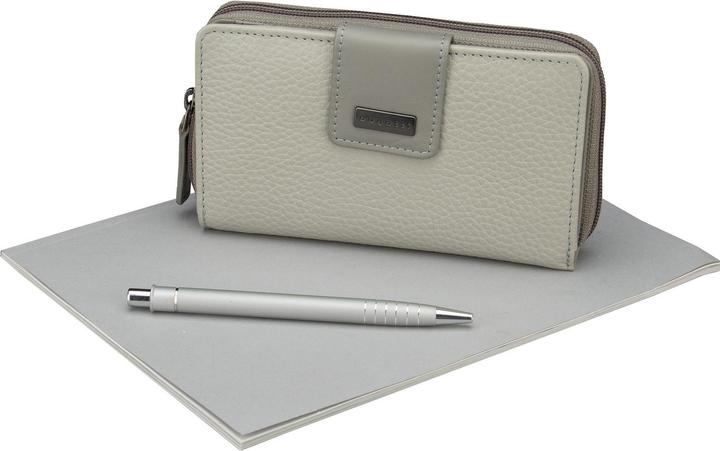 Actual product image Bugatti SINA wallet