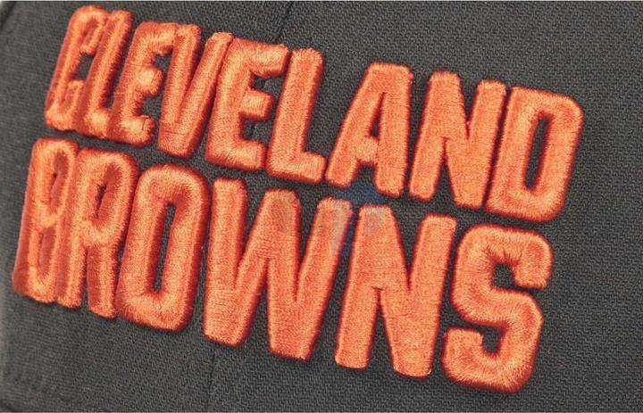 Actual product image New Era NFL - Cleveland Browns - Core Edition 39Thirty Stretch Cap Braun SM (54, 55, 56, 57)