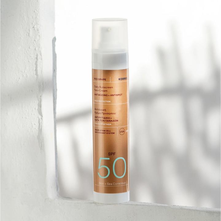 Actual product image Korres Red Grape Daily Sunscreen Face Cream Antiageing + Antispot SPF 50 (Sun cream face, SPF 50, 50 ml, 50 g)
