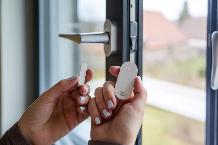 Produktbild Brennenstuhl Connect Zigbee Tür- und Fensterkontakt TFK CZ 01