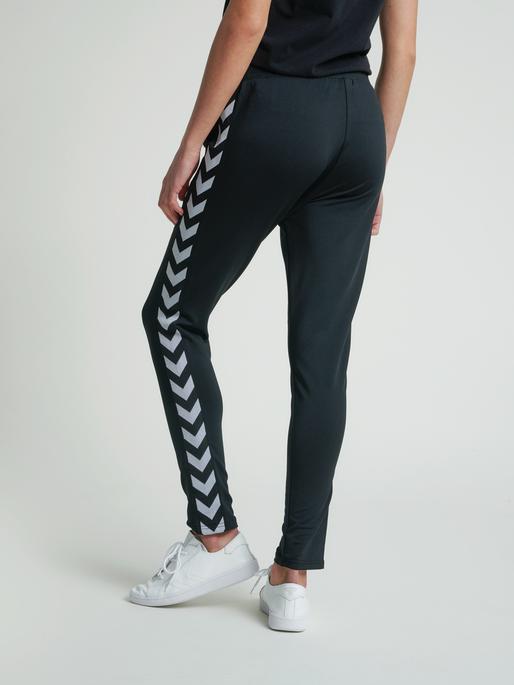 Actual product image hummel NELLY 2.0 TAPERED PANTS (M)