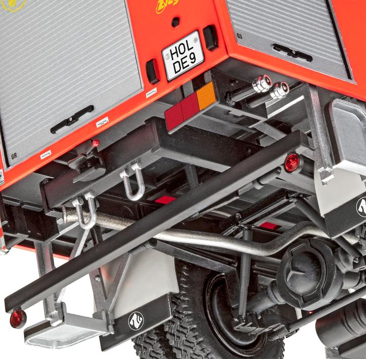 Actual product image Revell Mercedes-Benz 1625