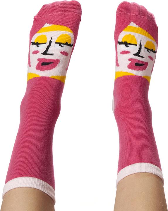 Chattyfeet Venus