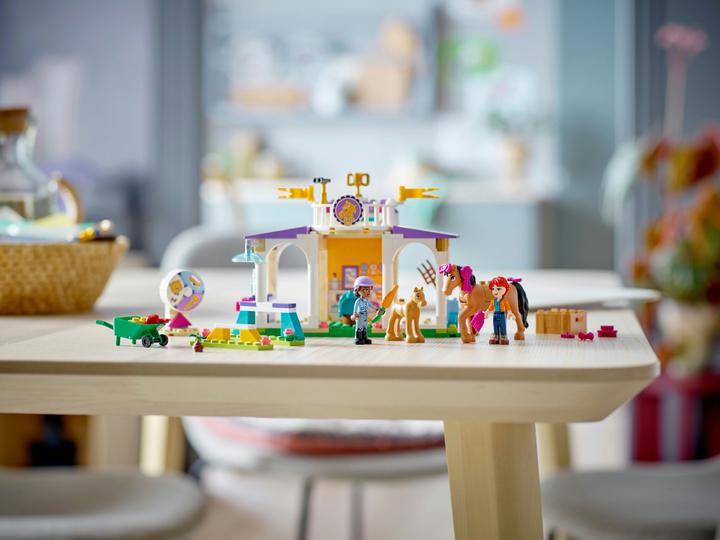 Image du produit LEGO École d'équitation (41746, LEGO Friends)