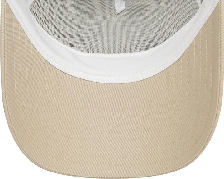 Actual product image New Era Ladies Trucker Cap - METALLIC New York Yankees beige