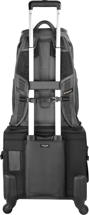Actual product image Vanguard Veo Adaptor R44 with USB-A (Photo backpack, 15 l)