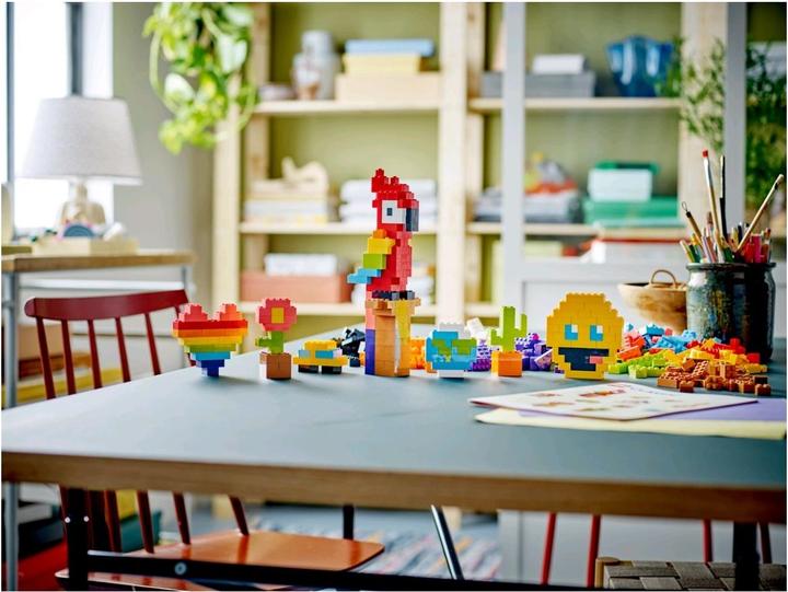 Actual product image LEGO Large creative building set (11030, LEGO Classic)