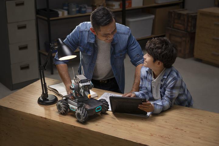 Actual product image DJI RoboMaster S1