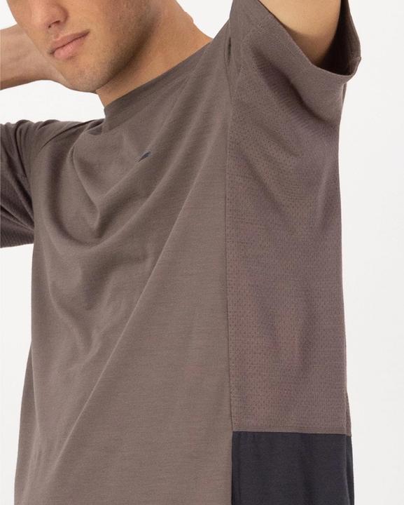 Actual product image Mons Royale Tarn Merino T-Shirt (L)