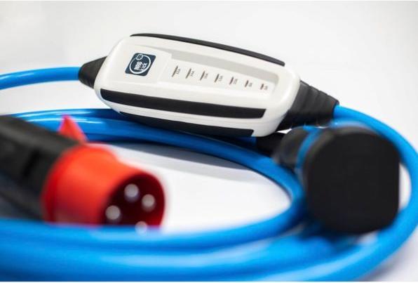 Actual product image NRGkick 32A 10m set suitable GSM incl. adapter and bag (Type 2, 22 kW, CEE32 red)