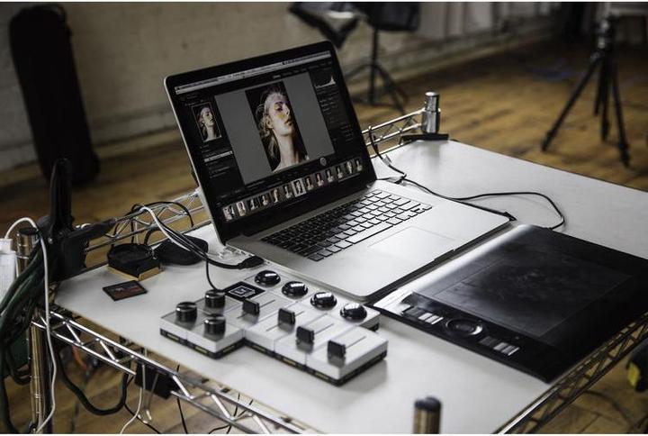 Palette Gear Professional Kit (Cable)