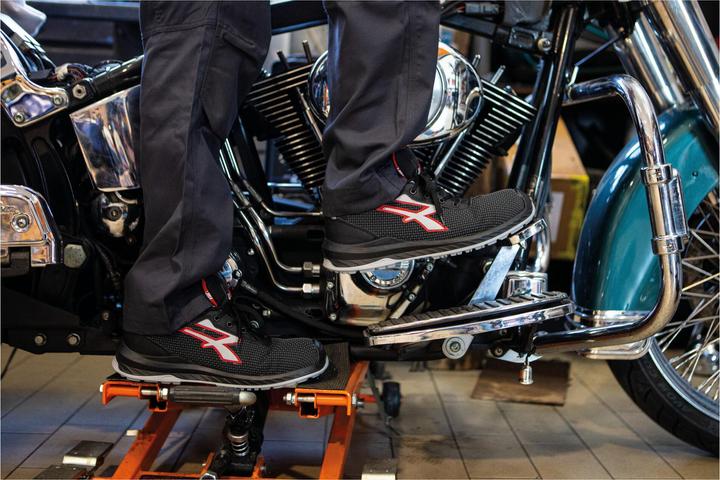 Image du produit U-Power Chaussure basse de sécurité LISBONA ESD S3 CI SRC Taille 43 (43)