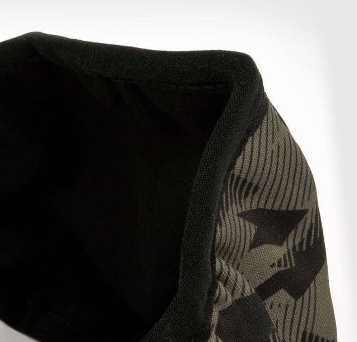 Actual product image Venum Laser Face Mask Dark Camo (1 x)