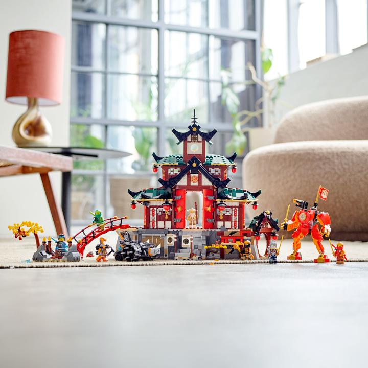 Actual product image LEGO Ninja Dojo Temple (71767, LEGO Ninjago)