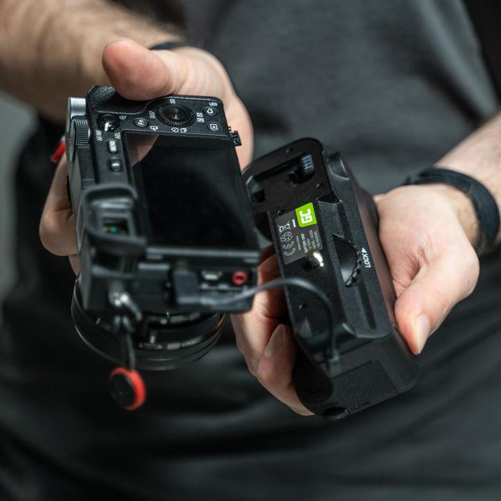 Actual product image GreenCell Grip for BG-E18 Canon 760D/750D/IX8/T6S/T6I (Battery grip)