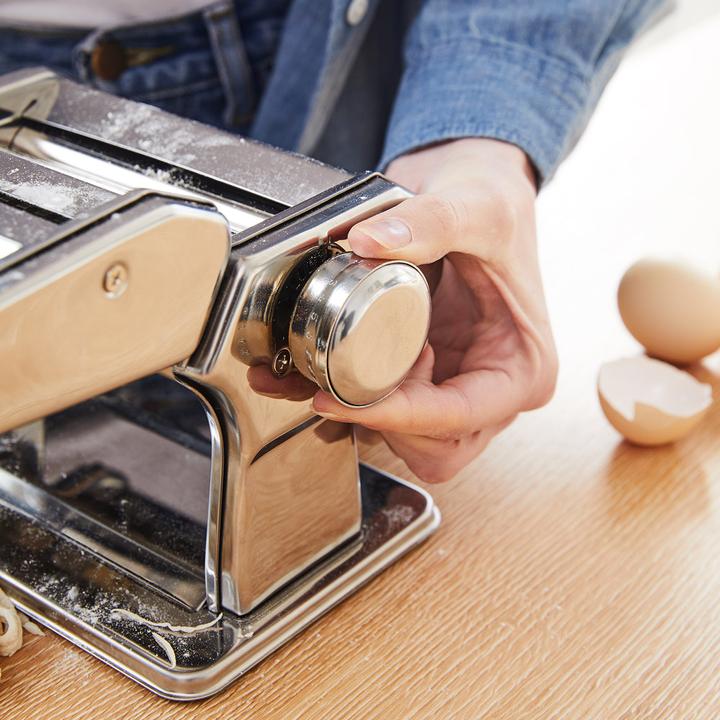 Actual product image Deuba Pasta machine