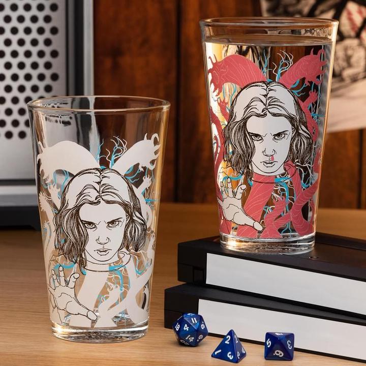 Image du produit Paladone Products STRANGER THINGS - Verre à changement de couleur (0.45 l, 1 x)