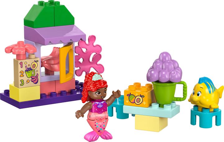 Actual product image LEGO Arielle and Fabius' café kiosk (10420)