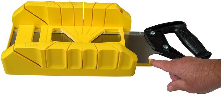 Image du produit Stanley Boîte à onglets en plastique avec scie à dos