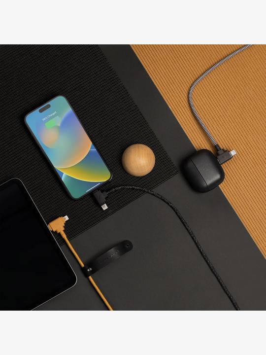 Produktbild Native Union Ladekabel schwarz/klein gemustert (1.50 m, USB 3.0)