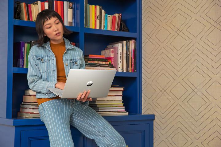 Produktbild HP Pavilion 15-eg3177ng 15,6" FHD IPS, Intel i7-1355U, 16GB RAM, 512GB SSD, MX550, Windows 11 (15.60", Intel Core i7-1355U, 16 GB, 512 GB, DE)