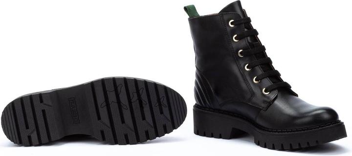 Actual product image Pikolinos Aviles (39)