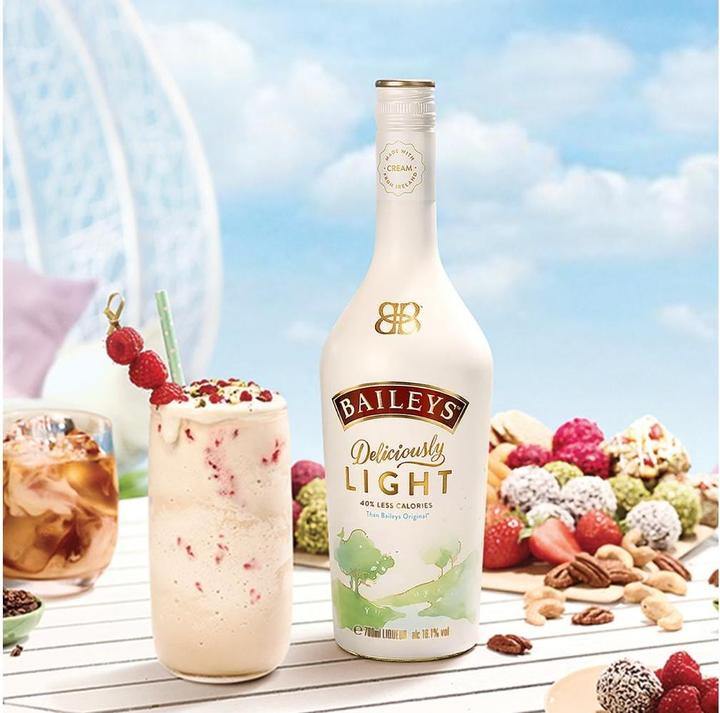 Produktbild Bailey's Baileys Deliciously Light 16,1% Vol. 0,7l