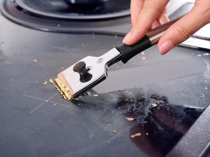 Actual product image Leifheit Hob scraper (1 pcs.)