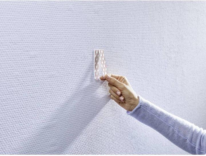 Produktbild tesa 3x Powerstrips für Tapete & Putz, 1kg Halteleistung, 18 doppelseitige Klebestreifen