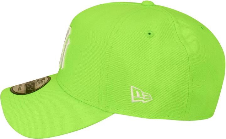 Actual product image New Era 9Forty Snapback Trucker Cap - New York Yankees lime