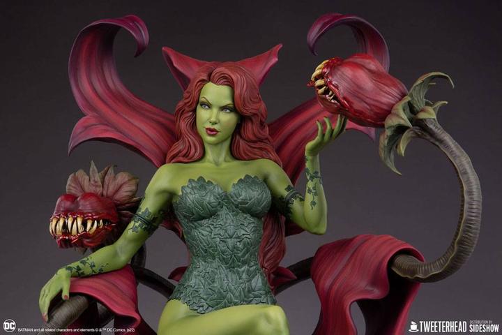 Actual product image Tweeterhead DC Comics statuette Poison Ivy Variant 36 cm
