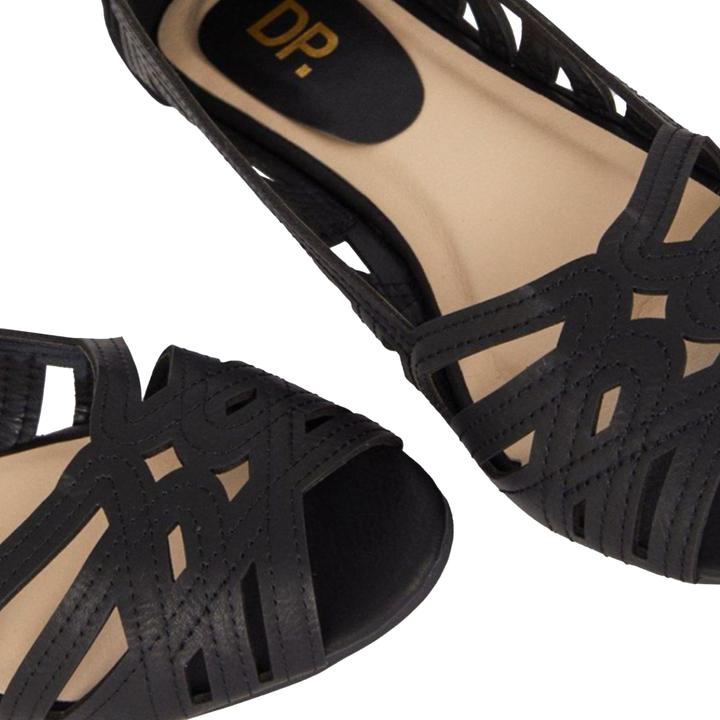 Actual product image Dorothy Perkins Prim Peep Toe Wide Pumps (38)