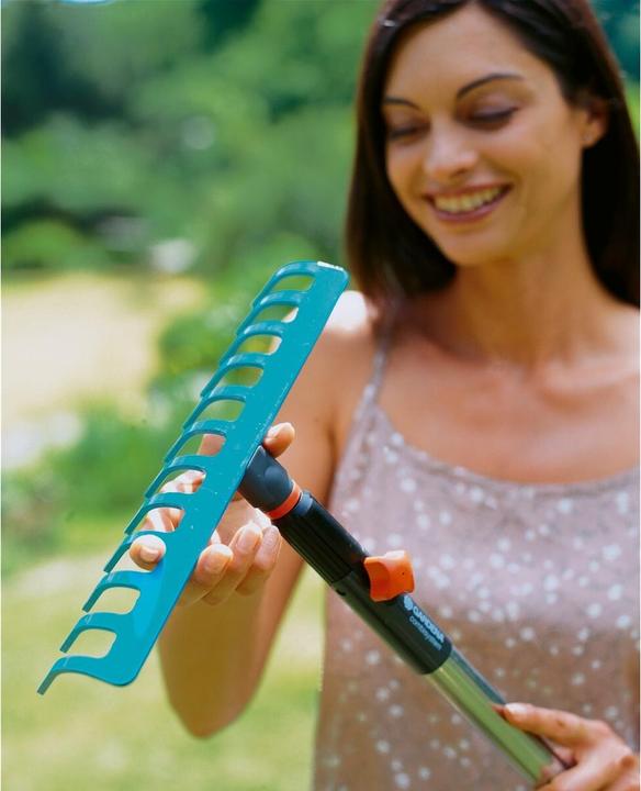 Actual product image Gardena Rake without handle