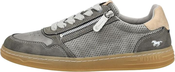 Actual product image Mustang Sneaker (40)