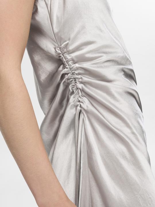 Image du produit Selected Femme Robe midi en satin sans manches (34)