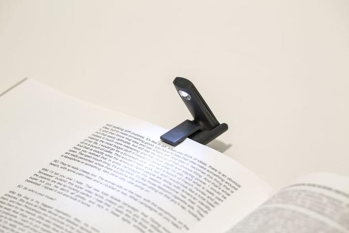 Actual product image Kikkerland Booklight