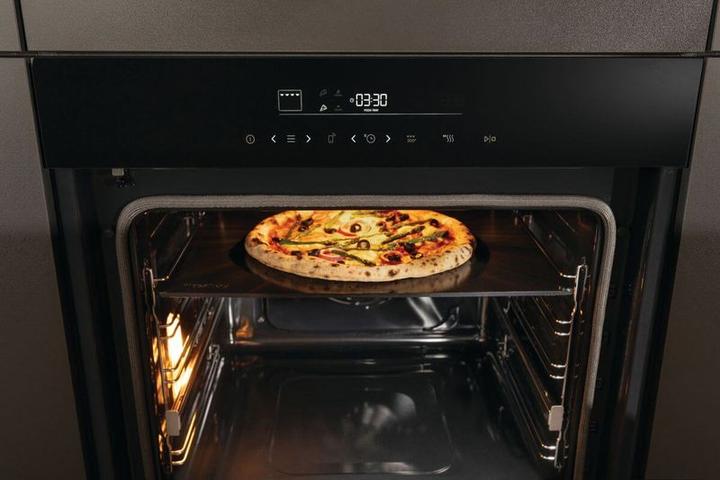 Actual product image Hisense Einbaubackofen HO66F PizzaChef